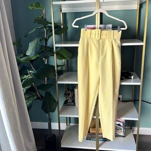 Butter yellow high waisted Zara trousers w/ detachable belt